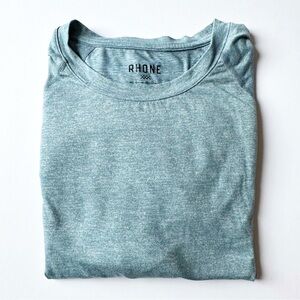 Rhone Reign Long Sleeve Soft Sweat-Wicking Top Long Sleeve blue/gray large